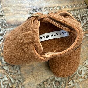 Lucky Brand Tan Fuzzy Baby Booties